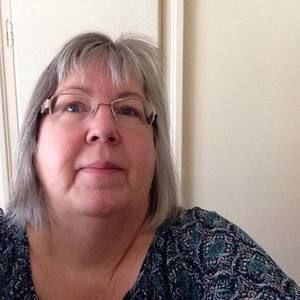 Meet your Posher, Ione